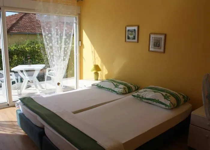 In With Balcony, Air Conditioning, Wifi 4328-2