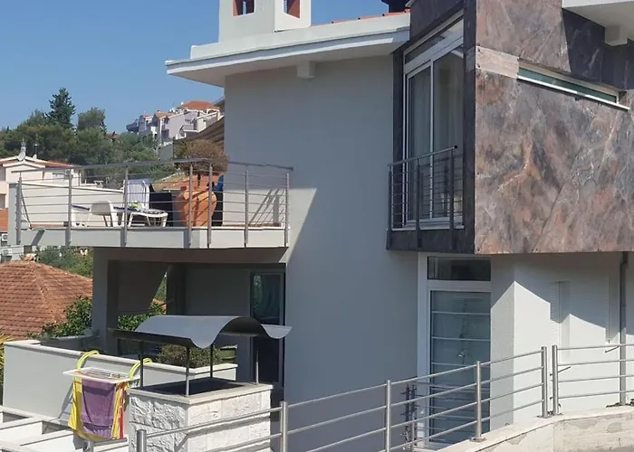 In With Balcony, Air Conditioning, Wifi 4328-2